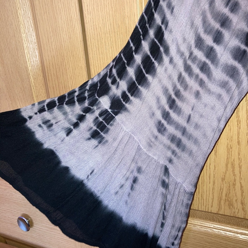 Black and Gray Tie-Dye Off-Shoulder Dress - Picture 5 of 5